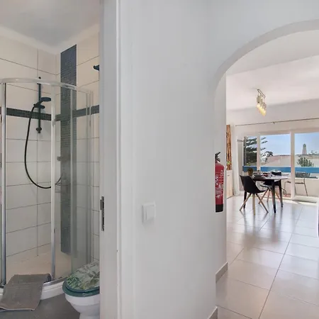 Oura Apartment *