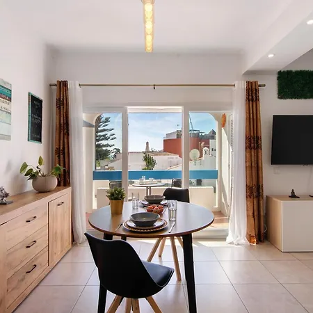 Oura Apartamento *