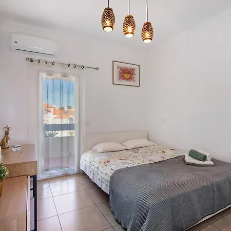 Oura Apartamento *